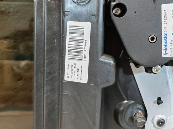BMW F10 Schiebedachglas OEM 7382982 7231865 image 9
