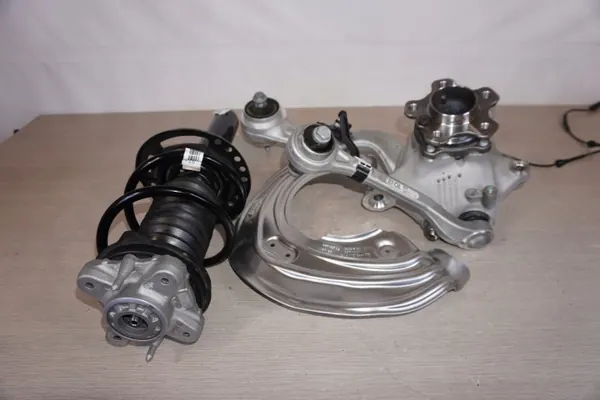 Pivot de direction OEM 6892511 pour BMW G26 i4 - 225km image 3