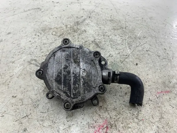 Imupumppu Audi A6 S6 C6 06E145100D image 3