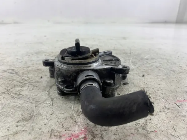 Imupumppu Audi A6 S6 C6 06E145100D image 4