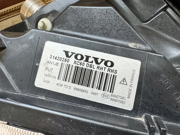 VOLVO XC60 LIFT XENON OIKEA AJOVALOT 31395897 image 3