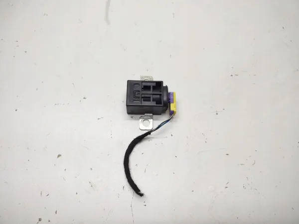 Pyroteknisk Säkerhetsladdning OEM 4F0915519 - Begagnad image 2