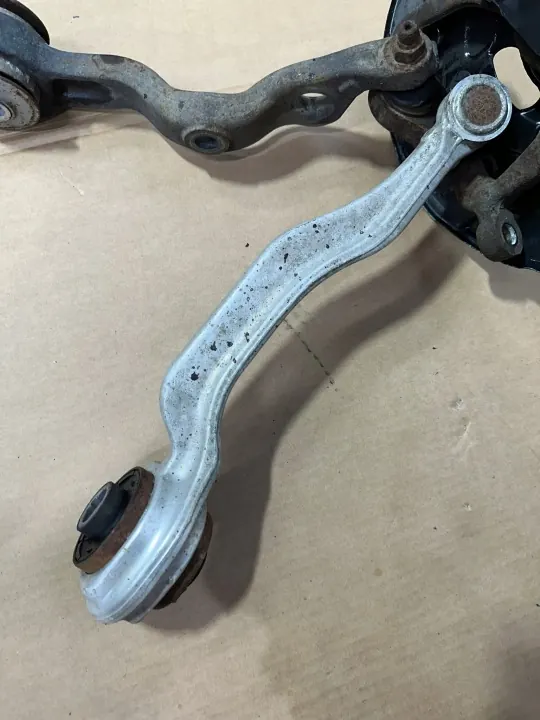 Etuvasen kiertonivel OEM A2303300138 Mercedes SL R230 image 10