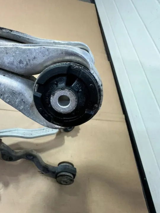 Etuvasen kiertonivel OEM A2303300138 Mercedes SL R230 image 6