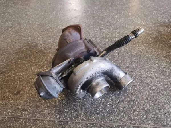 Turbocompresor OEM 059145701C para Audi A6 2.5L Diésel image 2