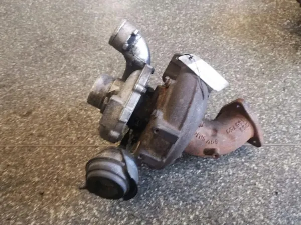 Turbocompresor OEM 059145701C para Audi A6 2.5L Diésel image 3