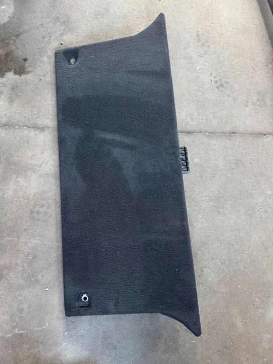 Mercedes-Benz C W205 Tavaratilan matto OEM A2056800506 image 2