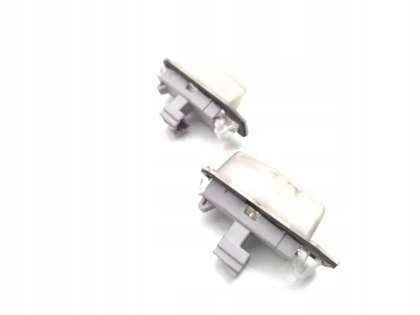 Rücklicht für Kennzeichen Mitsubishi Outlander 2015 image 3