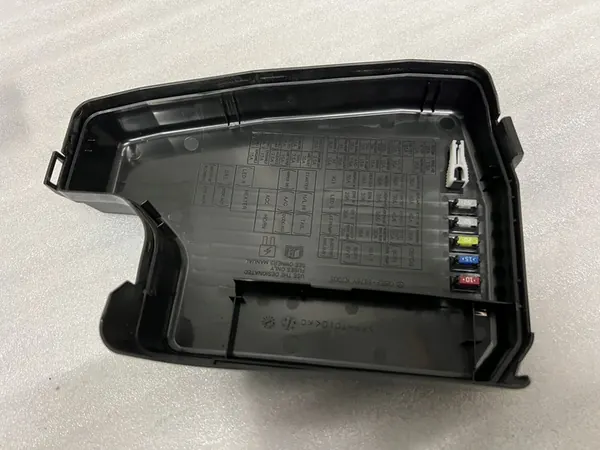 MAZDA 6 Caja de Fusibles 2.5 Gasolina 2020 GBEF-675X0C image 10