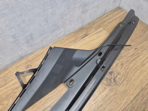 BMW 5 F10/F11 Rechte Radhausverkleidung OEM 7019804 image 10