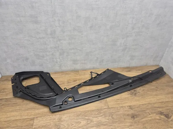 BMW 5 F10/F11 Rechte Radhausverkleidung OEM 7019804 image 7