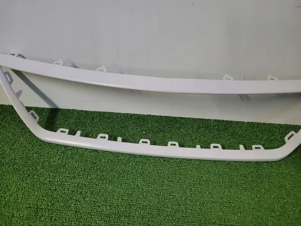 SEAT LEON III 3 LIFT GRILL FRONT 5F0854643F OEM image 3