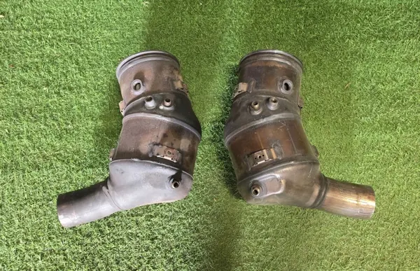 Katalysator Porsche 911 992 OEM 992131765A image 2
