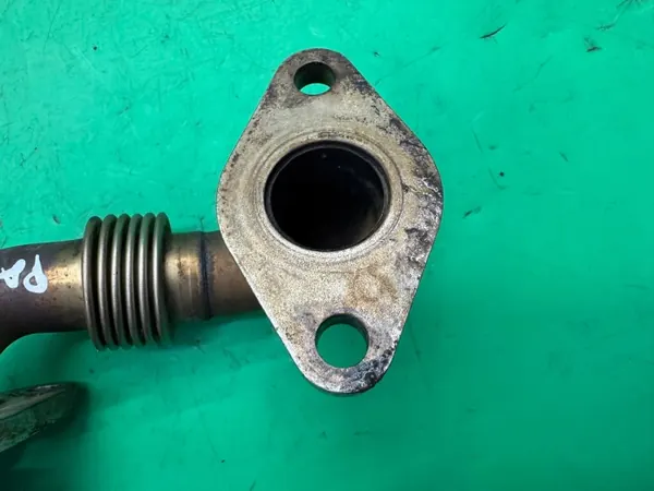 EGR Recirkulationsrör OEM 03G131521T VW Passat image 3
