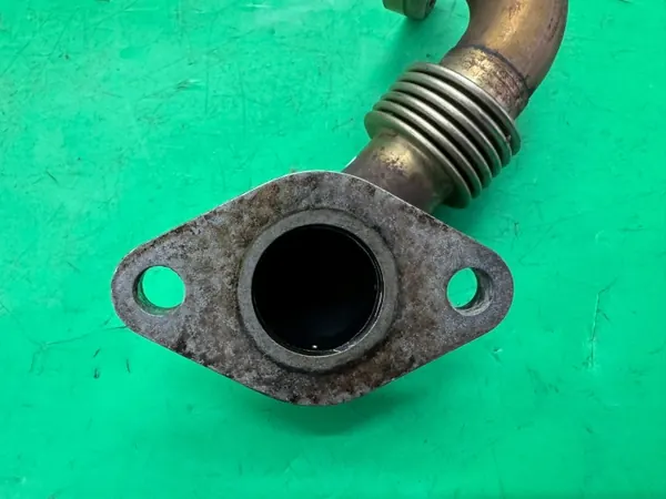 EGR Recirkulationsrör OEM 03G131521T VW Passat image 4