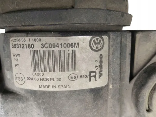 Oikea etuvalo Volkswagen Passat B6 2005-2010 3C0941006M image 2