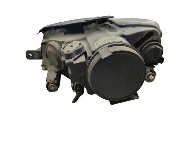 Oikea etuvalo Volkswagen Passat B6 2005-2010 3C0941006M image 3