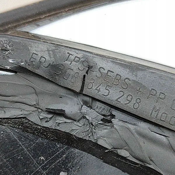VW Arteon takaoikea ikkuna OEM 3G8845298 image 3