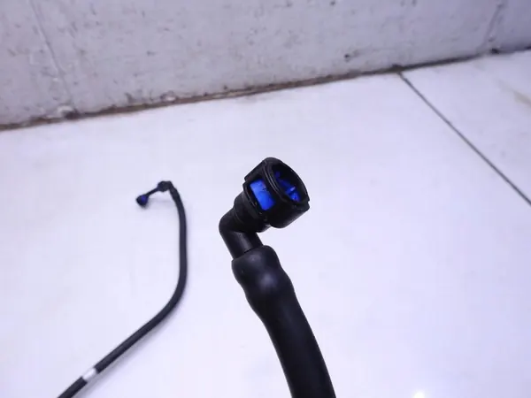 Tuyau lave-phare OEM 1T0955970D pour VW Touran image 3