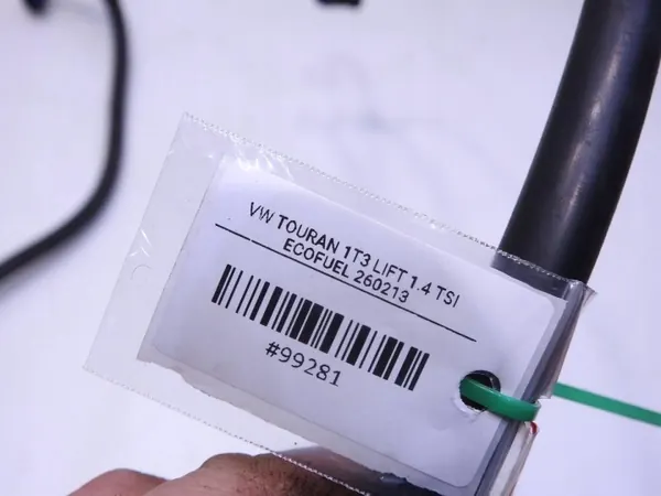 Tuyau lave-phare OEM 1T0955970D pour VW Touran image 4