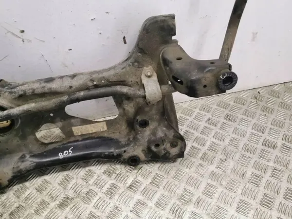 SEAT OE 5WA199315F Voorste hulpframe - Gebruikt image 4