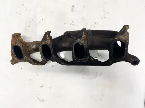 Colector de escape OEM 110182f8 Volvo V40 1.9L image 3