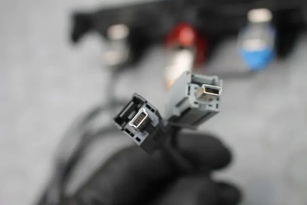 MG 12V USB-oplaadaansluiting OEM 11571756HSII - Gebruikt image 4