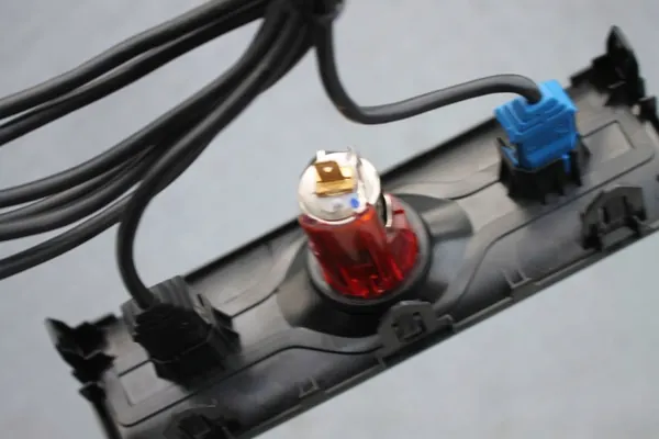 MG 12V USB-oplaadaansluiting OEM 11571756HSII - Gebruikt image 5