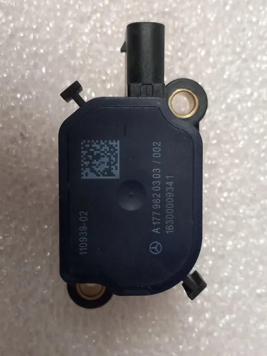 Electroválvula Mercedes A1779820303 para W177 C AMG image 2