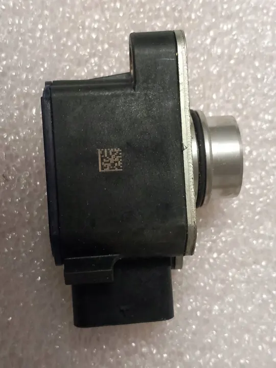 Electroválvula Mercedes A1779820303 para W177 C AMG image 3