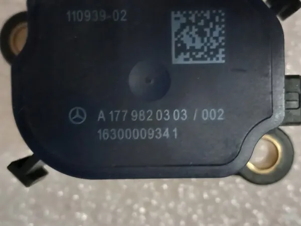 Electroválvula Mercedes A1779820303 para W177 C AMG image 5