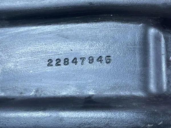 OEM 22847945 Rechter motorafdekking Cadillac Escalade image 3