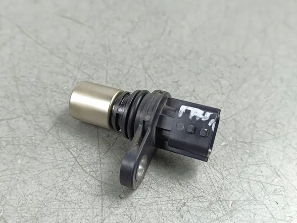 Sensor de posição do eixo de comando Nissan Juke I F15 A296B0100 image 1