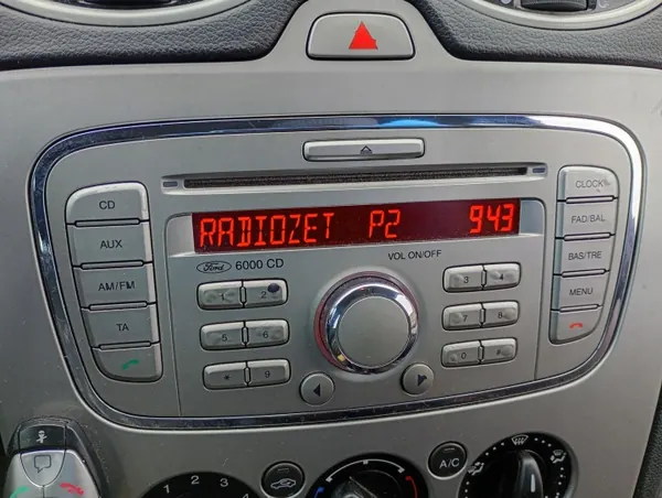 Radio Ford Focus II OEM MM-2402-25 - Occasion, Code Manquant image 3
