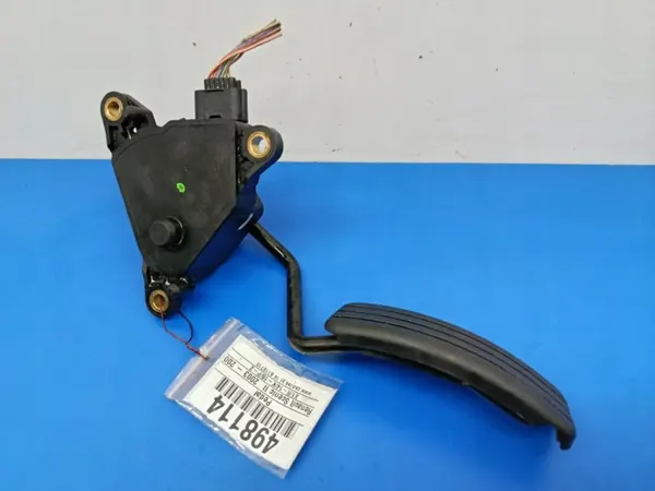Renault OE Gaspedal-Potentiometer OEM 8200159647 image 2