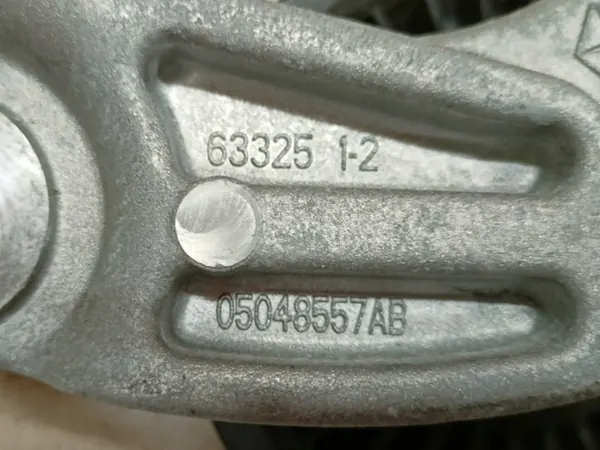 Tensor de correia OEM 05048557AB Jeep Wrangler image 3