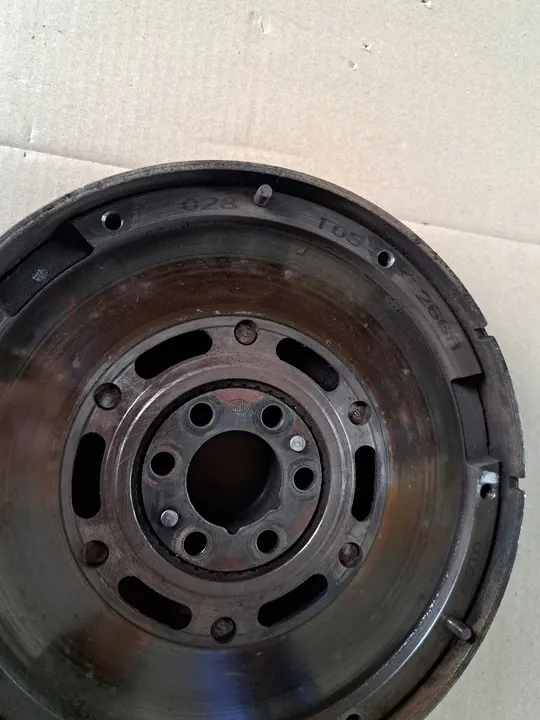 Volante de duplo massa VW Passat B5 1.9 TDI 90 CV image 6