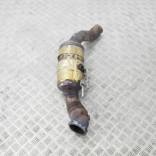 Maserati Levante 3.0 Katalysaattori OEM 670107531 image 2