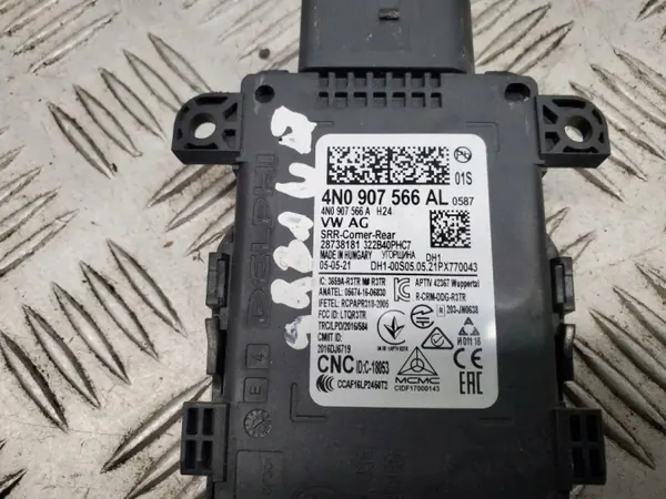 Módulo punto ciego OEM 4N0907566AL trasero derecho Audi Q8 image 4