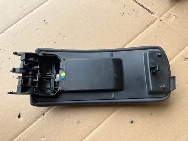 Accoudoir OEM pour Renault Laguna III 2007-2015 HB image 3