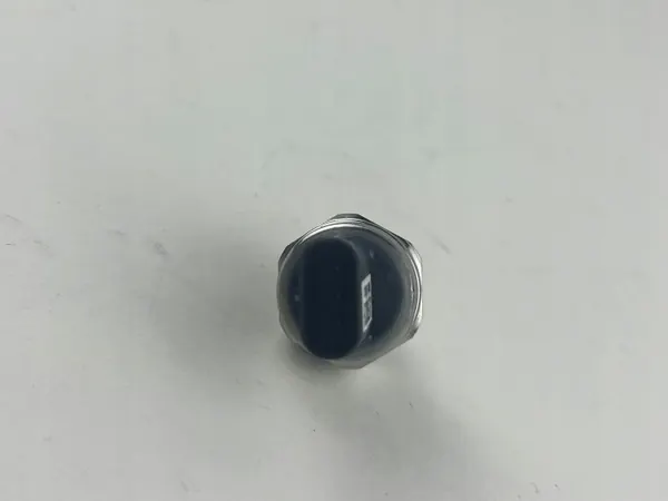 Sensor Temperatura Óleo OEM 9828711180 para Citroen Peugeot image 3