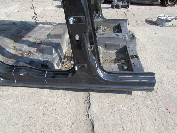 Pilar Central Direito Ford Galaxy III 06-15 OEM image 4