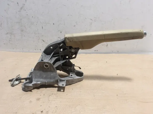 Mécanisme de frein à main VW 1.6L essence 2006 image 1