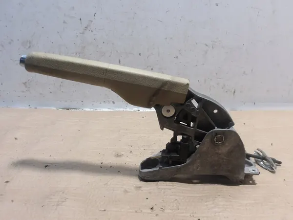 Mécanisme de frein à main VW 1.6L essence 2006 image 4