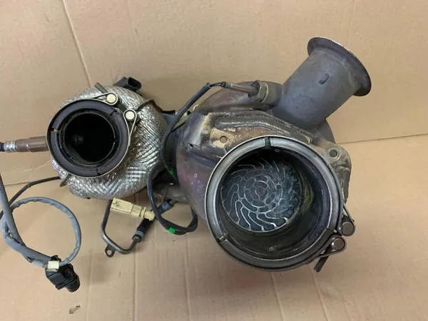 Catalyseur DPF OEM 04L131723K pour VW Golf VII 2.0 TDI image 2