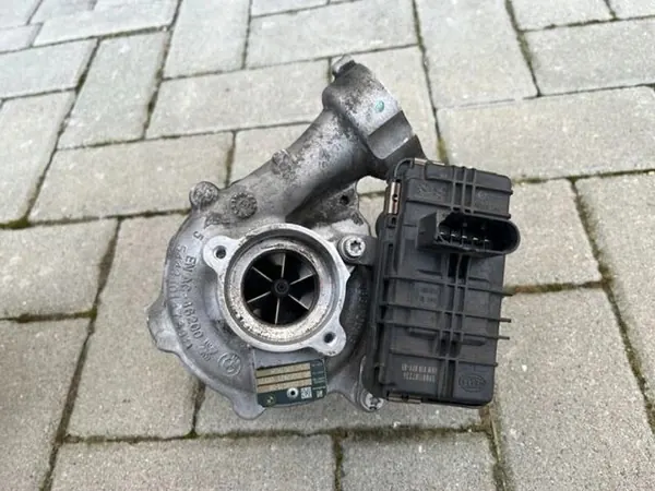 Turbo BMW F15 F10 F30 3.0 8508091 image 2