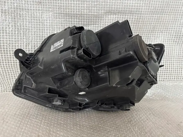 VW TRANSPORTER T6 15- Farol Frontal Direito image 3