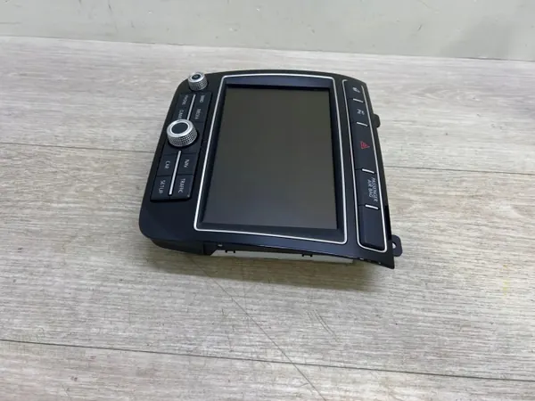 VW Touareg navigointinäyttö OEM 7P6919603L image 7