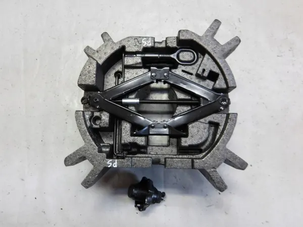 OEM 3G0012115E VW Passat B8 Clé à Écrous Roue image 2