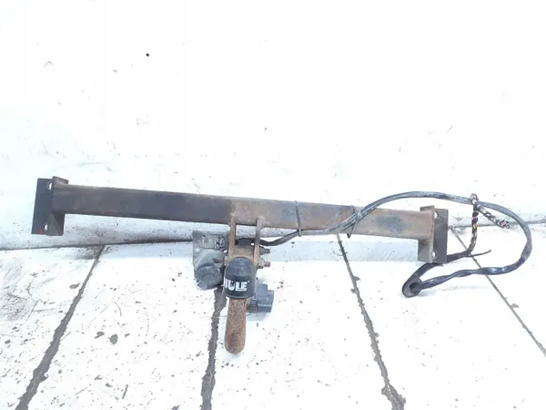 Attelage remorque BMW X3 E83 OEM 0107044MN image 2